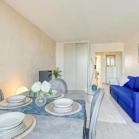 Escale De L'yvette - 50m2 Cosy, Balcony & Parking Longjumeau
