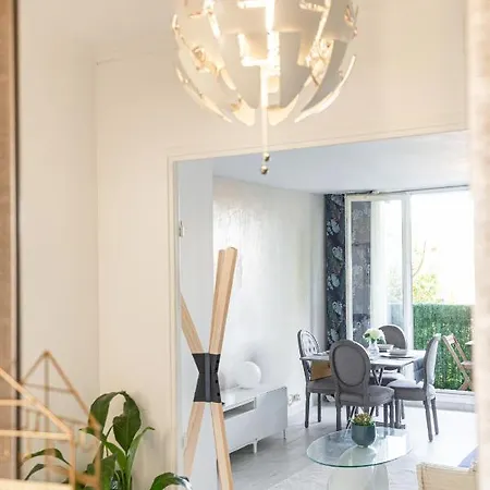 Escale De L'yvette - 50m2 Cosy, Balcony & Parking Longjumeau